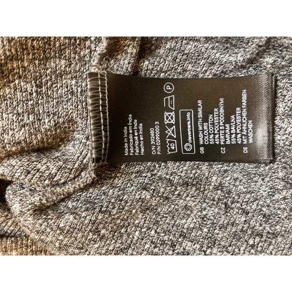 H&M Mock Turtleneck Crop Top - Picture 5 of 5